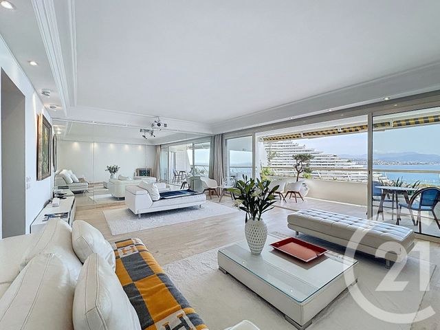 Appartement F4 à vendre - 4 pièces - 95,55 m2 - Villeneuve Loubet - 06 - PROVENCE-ALPES-COTE-D-AZUR