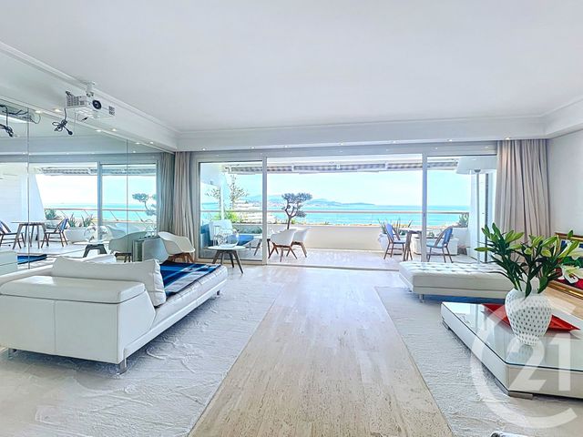 Appartement F4 à vendre - 4 pièces - 95,55 m2 - Villeneuve Loubet - 06 - PROVENCE-ALPES-COTE-D-AZUR