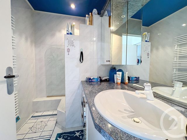 Appartement T2 à vendre - 2 pièces - 51 m2 - Villeneuve Loubet - 06 - PROVENCE-ALPES-COTE-D-AZUR