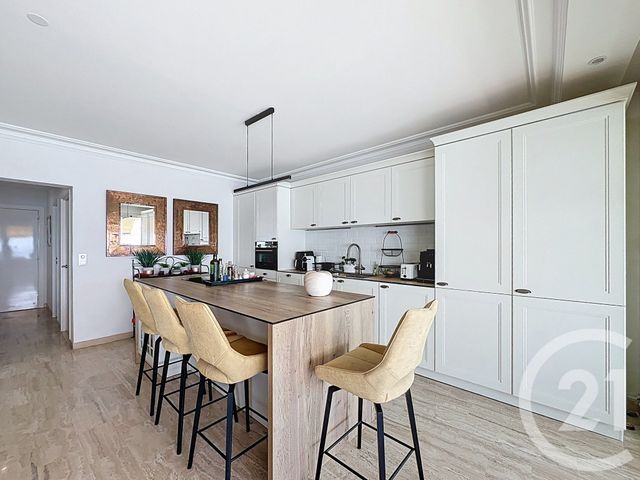 Appartement F4 à vendre - 4 pièces - 91,93 m2 - Villeneuve Loubet - 06 - PROVENCE-ALPES-COTE-D-AZUR