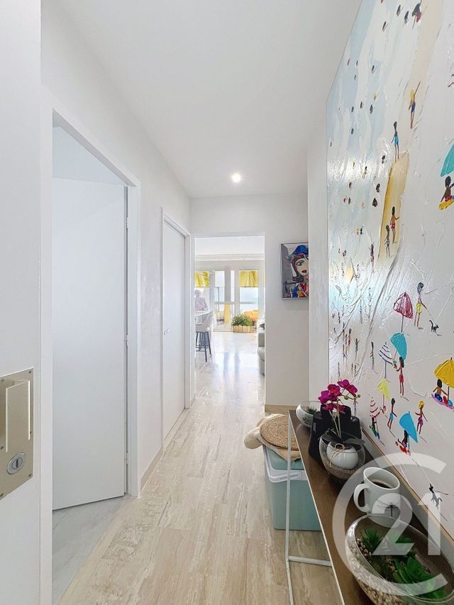 Appartement F4 à vendre - 4 pièces - 91,93 m2 - Villeneuve Loubet - 06 - PROVENCE-ALPES-COTE-D-AZUR