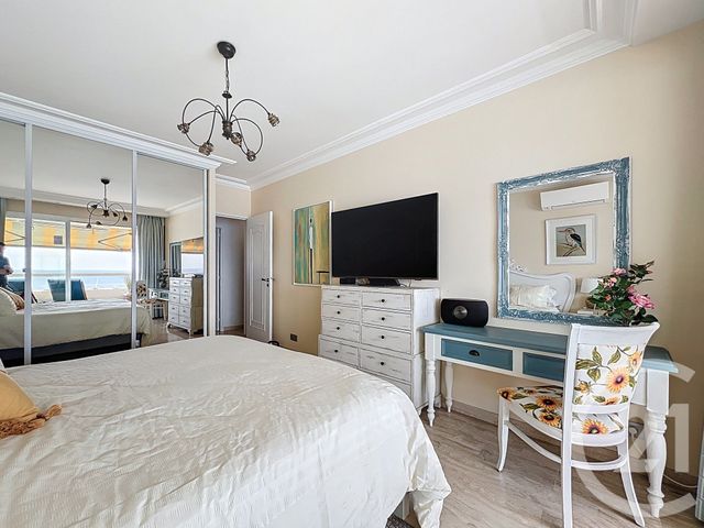 Appartement F4 à vendre - 4 pièces - 91,93 m2 - Villeneuve Loubet - 06 - PROVENCE-ALPES-COTE-D-AZUR