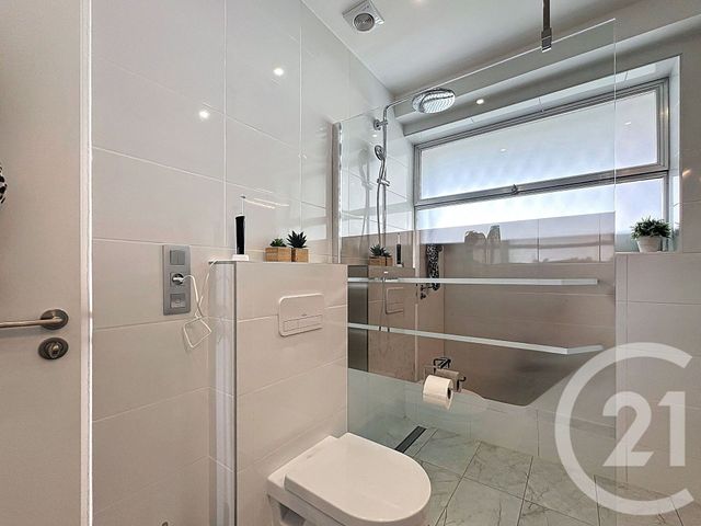 Appartement F4 à vendre - 4 pièces - 91,93 m2 - Villeneuve Loubet - 06 - PROVENCE-ALPES-COTE-D-AZUR