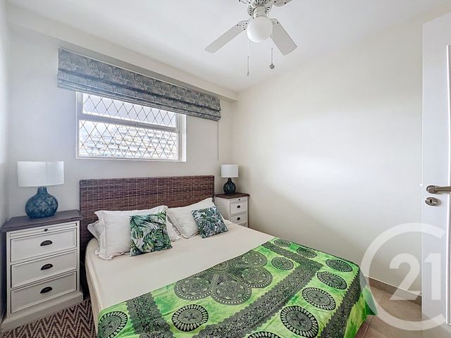 Appartement F4 à vendre - 4 pièces - 91,93 m2 - Villeneuve Loubet - 06 - PROVENCE-ALPES-COTE-D-AZUR