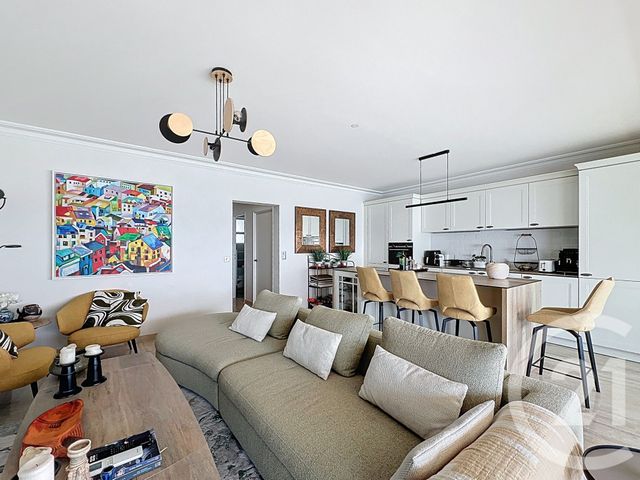 Appartement F4 à vendre - 4 pièces - 91,93 m2 - Villeneuve Loubet - 06 - PROVENCE-ALPES-COTE-D-AZUR