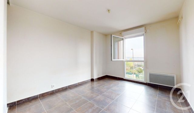 Appartement F2 à vendre - 2 pièces - 47,15 m2 - Antibes - 06 - PROVENCE-ALPES-COTE-D-AZUR