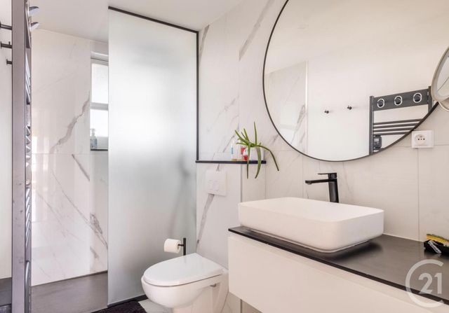 Appartement F3 à vendre - 3 pièces - 80 m2 - Villeneuve Loubet - 06 - PROVENCE-ALPES-COTE-D-AZUR