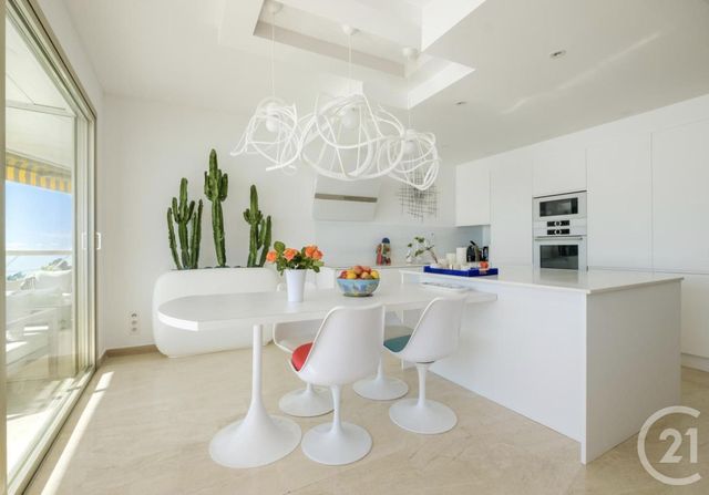 Appartement F3 à vendre - 3 pièces - 80 m2 - Villeneuve Loubet - 06 - PROVENCE-ALPES-COTE-D-AZUR