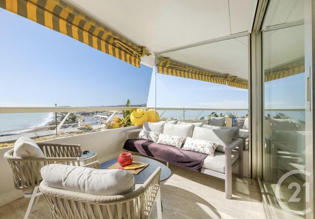 Appartement F3 à vendre - 3 pièces - 80 m2 - Villeneuve Loubet - 06 - PROVENCE-ALPES-COTE-D-AZUR