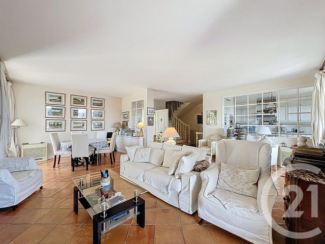 Maison à vendre - 6 pièces - 200 m2 - Villeneuve Loubet - 06 - PROVENCE-ALPES-COTE-D-AZUR