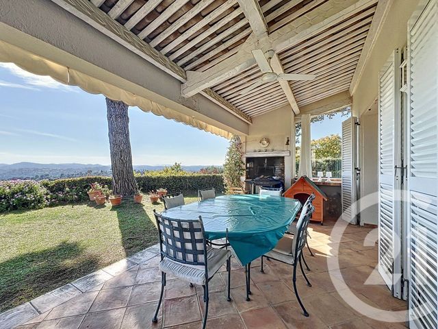 Maison à vendre - 6 pièces - 200 m2 - Villeneuve Loubet - 06 - PROVENCE-ALPES-COTE-D-AZUR
