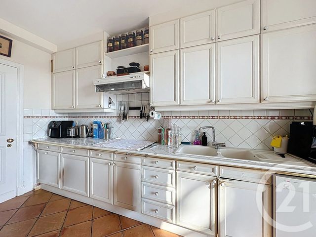 Maison à vendre - 6 pièces - 200 m2 - Villeneuve Loubet - 06 - PROVENCE-ALPES-COTE-D-AZUR