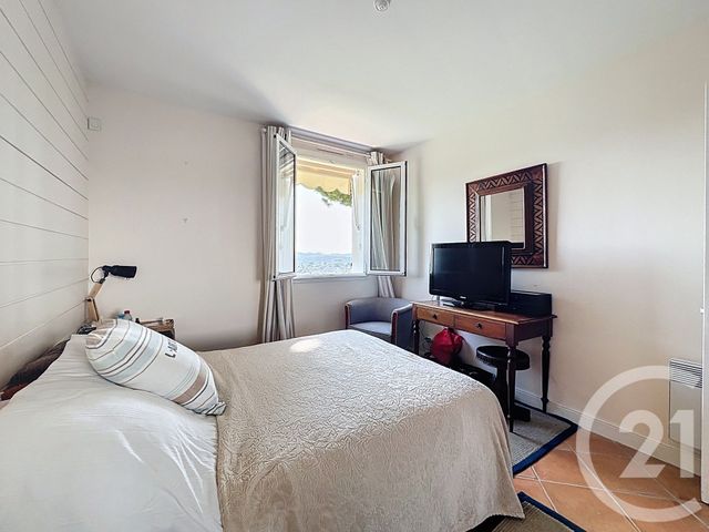 Maison à vendre - 6 pièces - 200 m2 - Villeneuve Loubet - 06 - PROVENCE-ALPES-COTE-D-AZUR