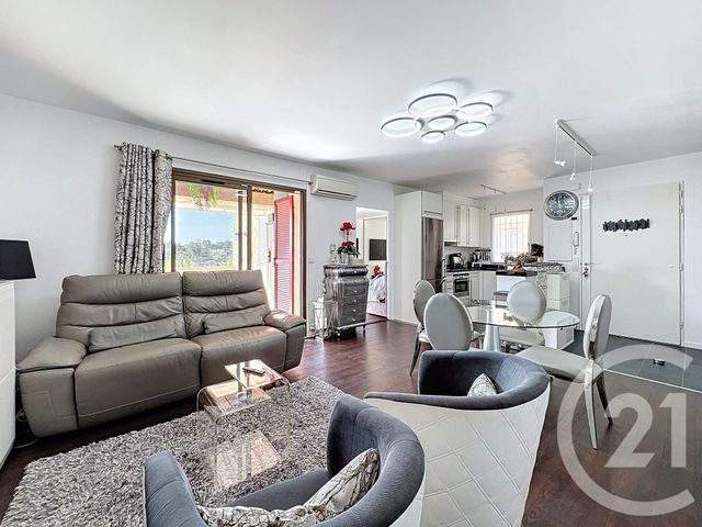 Appartement F3 à vendre - 3 pièces - 63 m2 - Villeneuve Loubet - 06 - PROVENCE-ALPES-COTE-D-AZUR