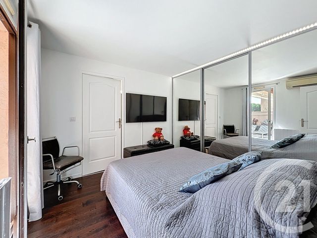 Appartement F3 à vendre - 3 pièces - 63 m2 - Villeneuve Loubet - 06 - PROVENCE-ALPES-COTE-D-AZUR