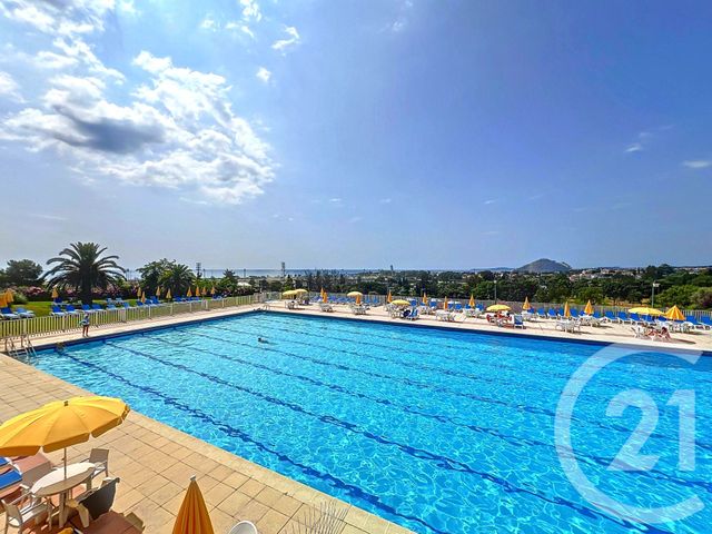 Appartement F2 à vendre - 2 pièces - 57,68 m2 - Cagnes Sur Mer - 06 - PROVENCE-ALPES-COTE-D-AZUR