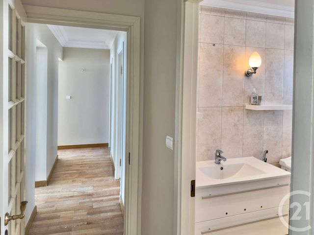 Appartement T4 à vendre - 4 pièces - 110 m2 - Villeneuve Loubet - 06 - PROVENCE-ALPES-COTE-D-AZUR