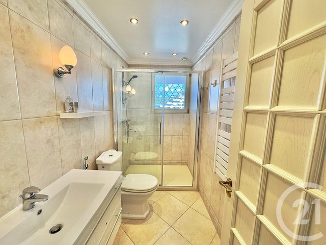 Appartement T4 à vendre - 4 pièces - 110 m2 - Villeneuve Loubet - 06 - PROVENCE-ALPES-COTE-D-AZUR