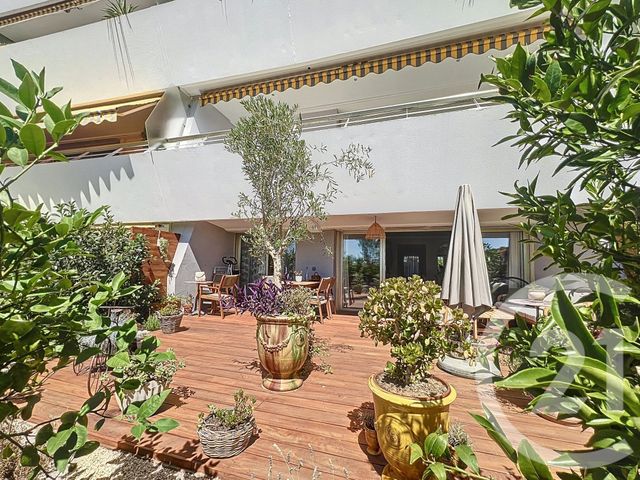 Appartement à vendre - 3 pièces - 67,20 m2 - Villeneuve Loubet - 06 - PROVENCE-ALPES-COTE-D-AZUR