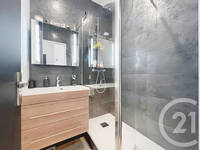 Appartement T2 à vendre - 2 pièces - 36 m2 - Villeneuve Loubet - 06 - PROVENCE-ALPES-COTE-D-AZUR