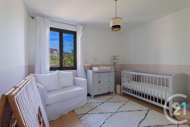 Appartement T3 à vendre - 3 pièces - 90 m2 - Villeneuve Loubet - 06 - PROVENCE-ALPES-COTE-D-AZUR