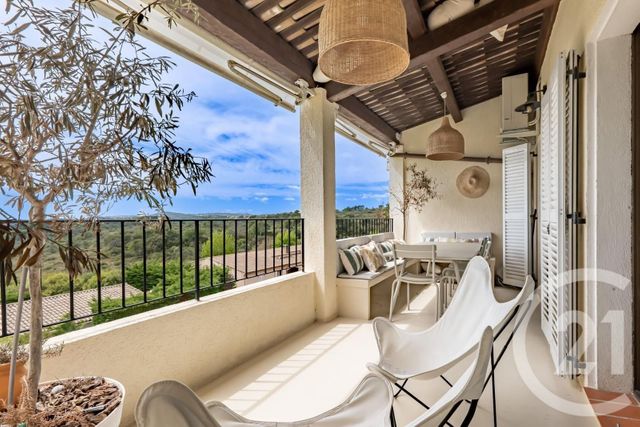 Appartement T3 à vendre - 3 pièces - 90 m2 - Villeneuve Loubet - 06 - PROVENCE-ALPES-COTE-D-AZUR