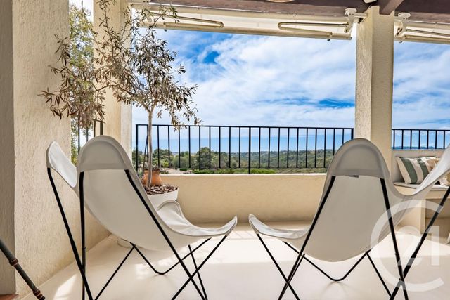 Appartement T3 à vendre - 3 pièces - 90 m2 - Villeneuve Loubet - 06 - PROVENCE-ALPES-COTE-D-AZUR
