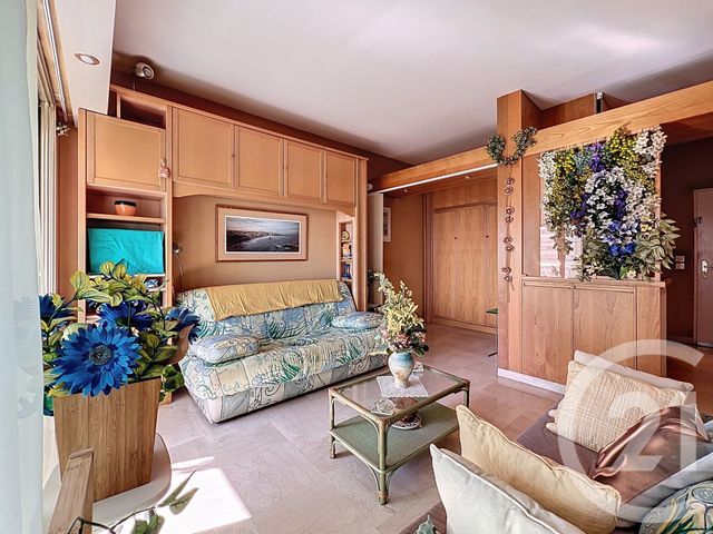 Appartement Studio Cabine à vendre - 1 pièce - 27 m2 - Villeneuve Loubet - 06 - PROVENCE-ALPES-COTE-D-AZUR