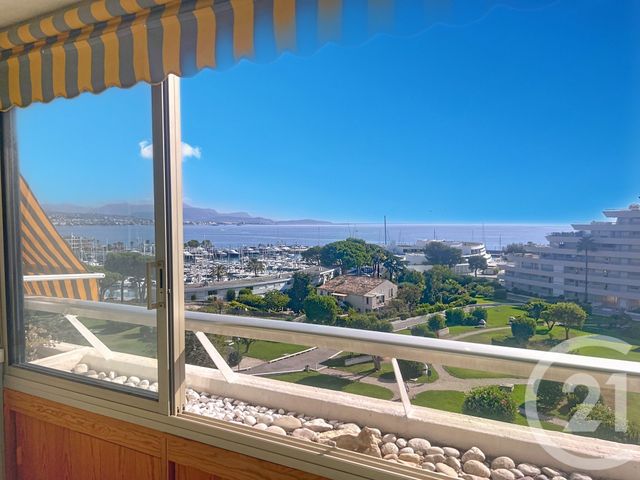 Appartement Studio Cabine à vendre - 1 pièce - 27 m2 - Villeneuve Loubet - 06 - PROVENCE-ALPES-COTE-D-AZUR