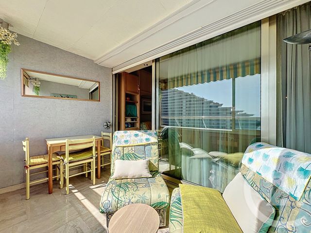 Appartement Studio Cabine à vendre - 1 pièce - 27 m2 - Villeneuve Loubet - 06 - PROVENCE-ALPES-COTE-D-AZUR