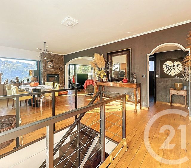 Maison à vendre - 6 pièces - 127,37 m2 - Villeneuve Loubet - 06 - PROVENCE-ALPES-COTE-D-AZUR