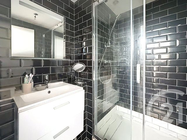 Maison à vendre - 6 pièces - 127,37 m2 - Villeneuve Loubet - 06 - PROVENCE-ALPES-COTE-D-AZUR