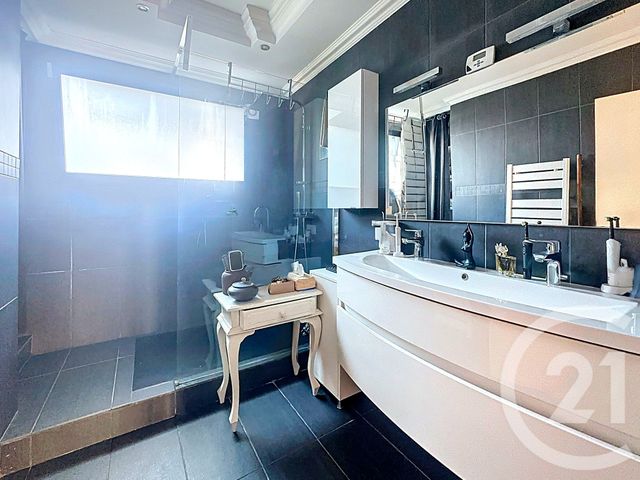 Maison à vendre - 6 pièces - 127,37 m2 - Villeneuve Loubet - 06 - PROVENCE-ALPES-COTE-D-AZUR