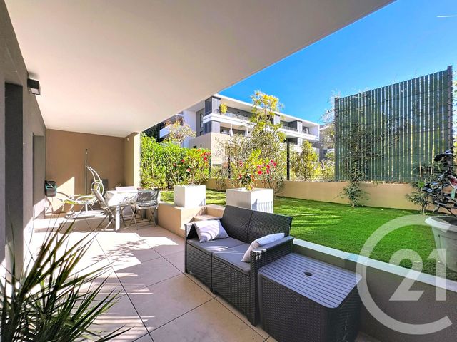 Appartement T3 à vendre - 3 pièces - 62 m2 - Villeneuve Loubet - 06 - PROVENCE-ALPES-COTE-D-AZUR