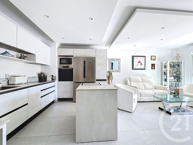 Appartement T3 à vendre - 3 pièces - 62 m2 - Villeneuve Loubet - 06 - PROVENCE-ALPES-COTE-D-AZUR