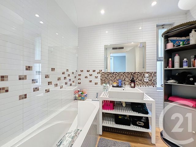 Maison à vendre - 7 pièces - 186 m2 - Biot - 06 - PROVENCE-ALPES-COTE-D-AZUR