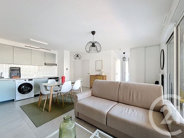 Appartement T3 à louer - 3 pièces - 60,91 m2 - Villeneuve Loubet - 06 - PROVENCE-ALPES-COTE-D-AZUR