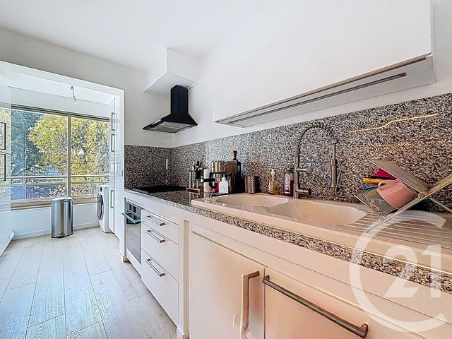 Appartement F3 à vendre - 3 pièces - 81,01 m2 - Villeneuve Loubet - 06 - PROVENCE-ALPES-COTE-D-AZUR