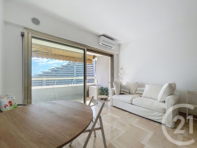 Appartement T1 &agrave; louer - 1 pi&egrave;ce - 29,65 m2 - Villeneuve Loubet - 06 - PROVENCE-ALPES-COTE-D-AZUR
