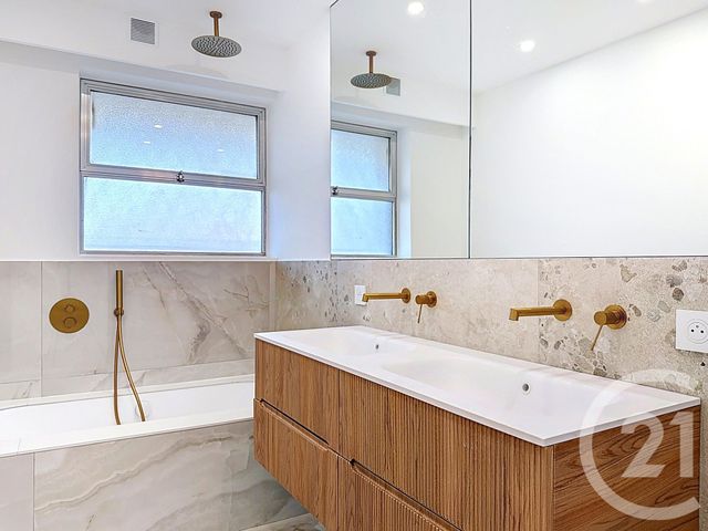 Appartement T3 &agrave; vendre - 3 pi&egrave;ces - 90 m2 - Villeneuve Loubet - 06 - PROVENCE-ALPES-COTE-D-AZUR