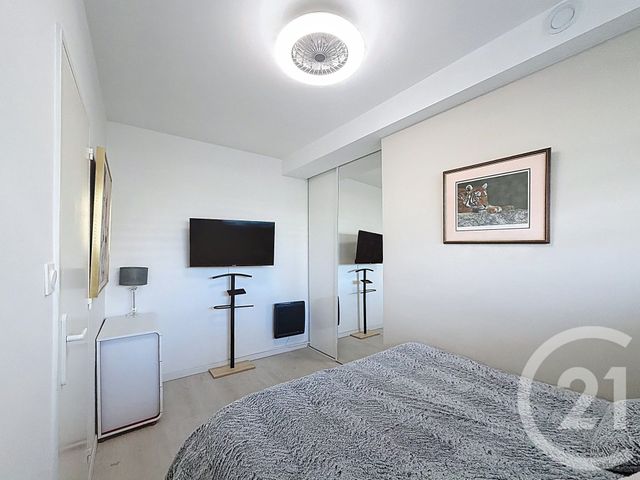 Appartement F3 &agrave; vendre - 3 pi&egrave;ces - 57 m2 - Villeneuve Loubet - 06 - PROVENCE-ALPES-COTE-D-AZUR