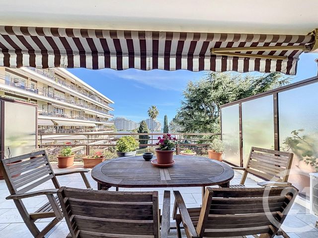 Appartement T2 &agrave; louer - 2 pi&egrave;ces - 52 m2 - Villeneuve Loubet - 06 - PROVENCE-ALPES-COTE-D-AZUR