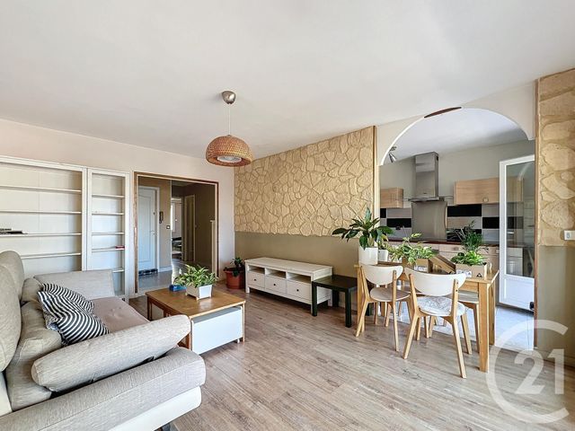 Appartement T2 &agrave; louer - 2 pi&egrave;ces - 52 m2 - Villeneuve Loubet - 06 - PROVENCE-ALPES-COTE-D-AZUR