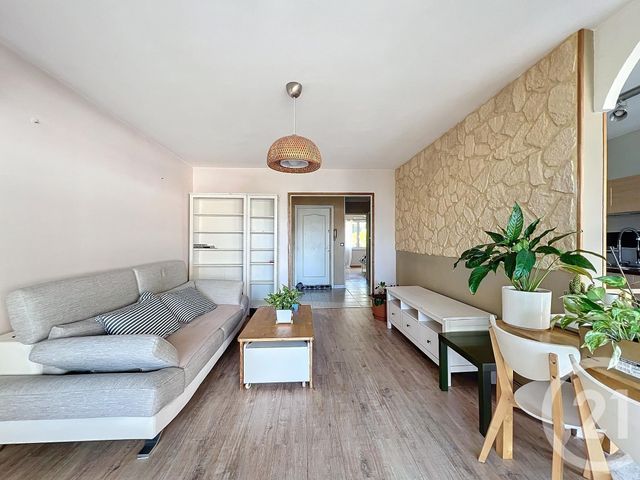 Appartement T2 &agrave; louer - 2 pi&egrave;ces - 52 m2 - Villeneuve Loubet - 06 - PROVENCE-ALPES-COTE-D-AZUR