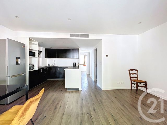 Appartement T2 &agrave; louer - 2 pi&egrave;ces - 51 m2 - Villeneuve Loubet - 06 - PROVENCE-ALPES-COTE-D-AZUR