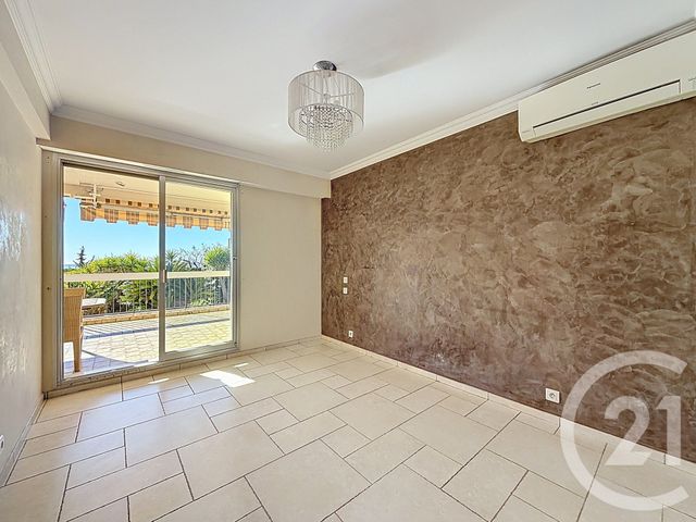 Appartement F4 &agrave; vendre - 4 pi&egrave;ces - 95 m2 - Villeneuve Loubet - 06 - PROVENCE-ALPES-COTE-D-AZUR