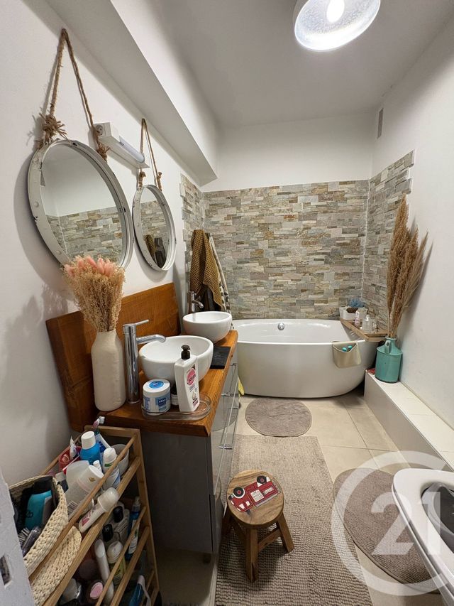 Appartement F3 &agrave; vendre - 3 pi&egrave;ces - 75,47 m2 - Villeneuve Loubet - 06 - PROVENCE-ALPES-COTE-D-AZUR