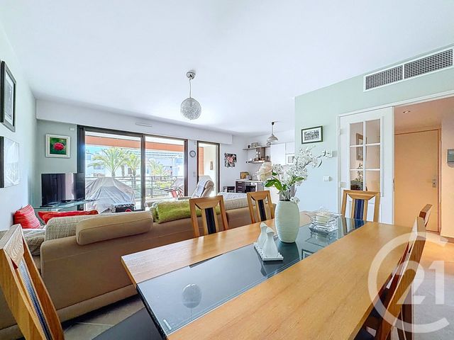Appartement T3 &agrave; vendre - 3 pi&egrave;ces - 70 m2 - Villeneuve Loubet - 06 - PROVENCE-ALPES-COTE-D-AZUR