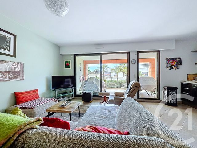 Appartement T3 &agrave; vendre - 3 pi&egrave;ces - 70 m2 - Villeneuve Loubet - 06 - PROVENCE-ALPES-COTE-D-AZUR