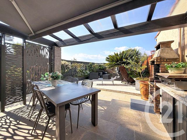 Maison &agrave; vendre - 5 pi&egrave;ces - 101,36 m2 - Villeneuve Loubet - 06 - PROVENCE-ALPES-COTE-D-AZUR